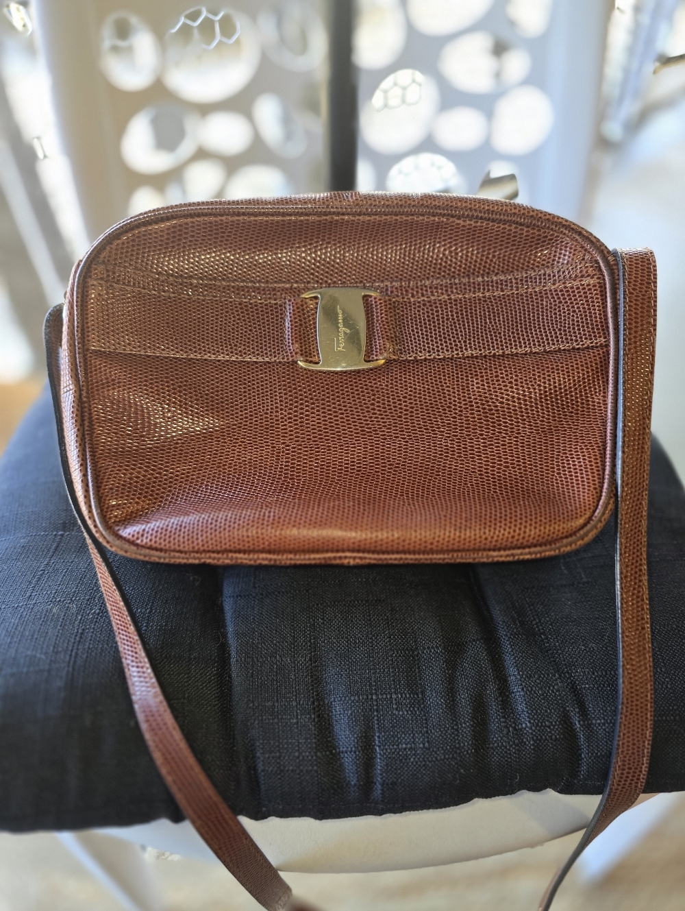 👜 Salvatore Ferragamo Textured Brown Leather Crossbody BA212559